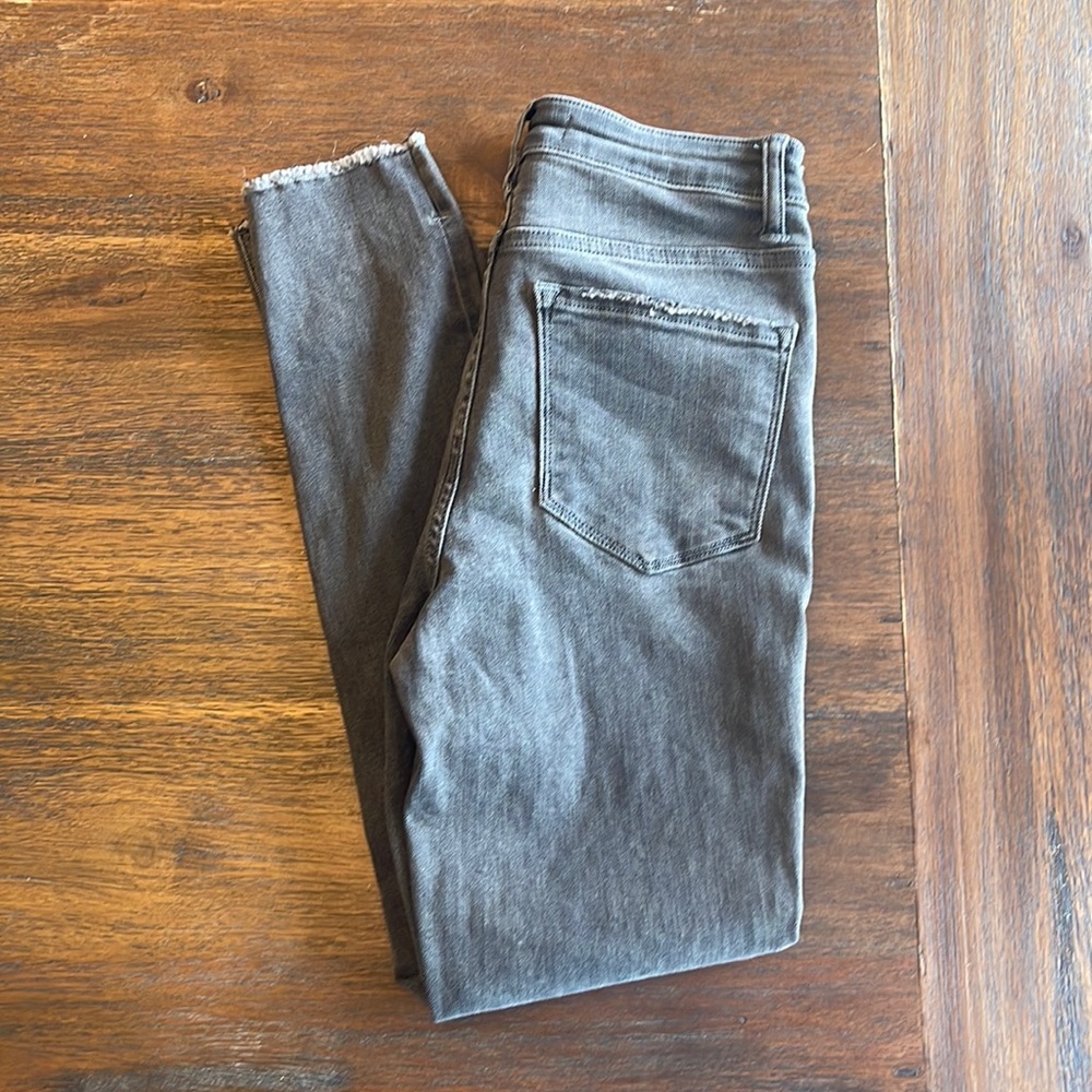{Flying Monkey} High Rise Crop Skinny